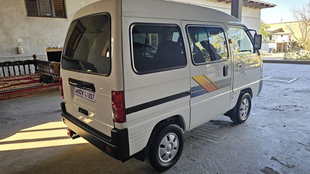 Biroz kelishamiz moshna yangi.