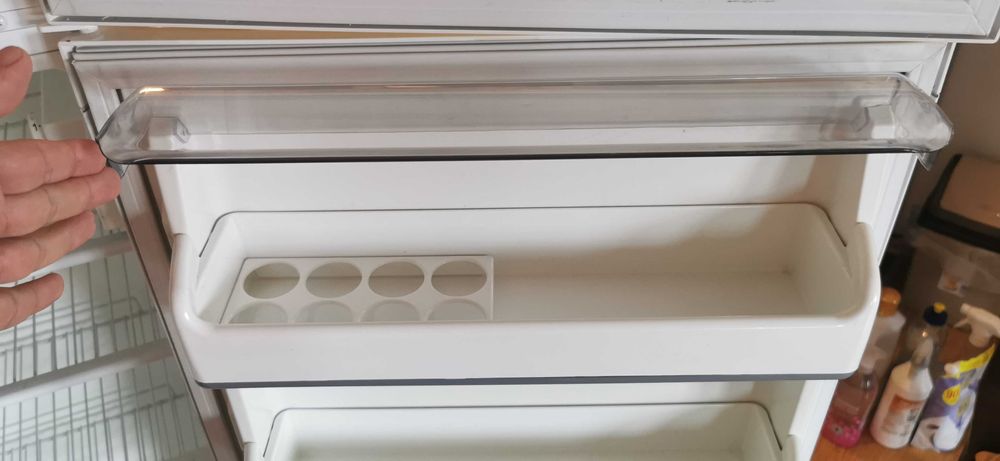 Хладилник с отделна горна камера Conegliano Made in Italy