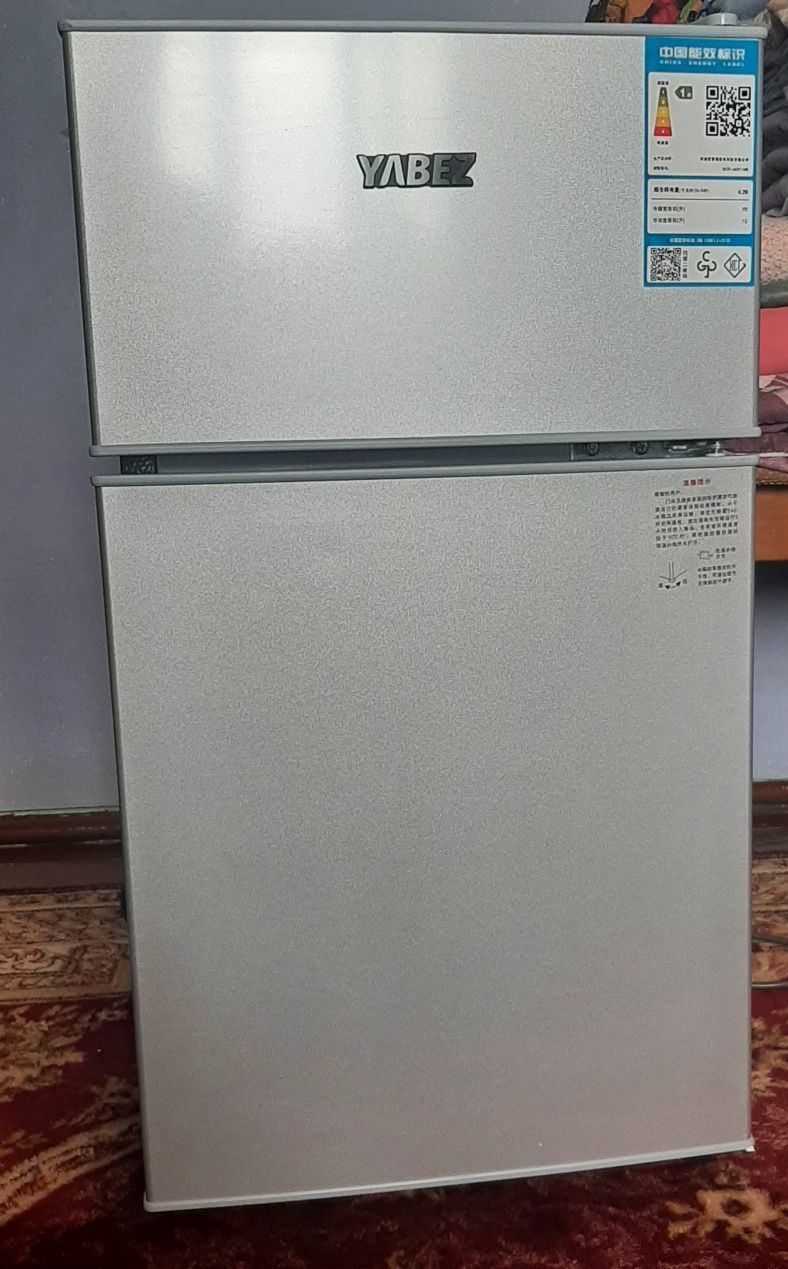Бытовая техника мини холодильник