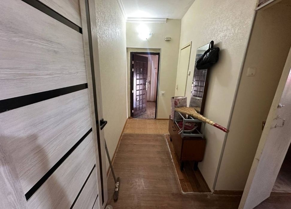 Ахмад Югнакий 1/1/5 Балкон 2.6 Продается Квартира 45 Квадратов