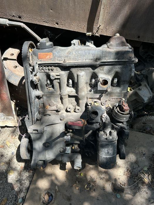 Продам двигатель, коробка автомат по запчастям на Гольф 3