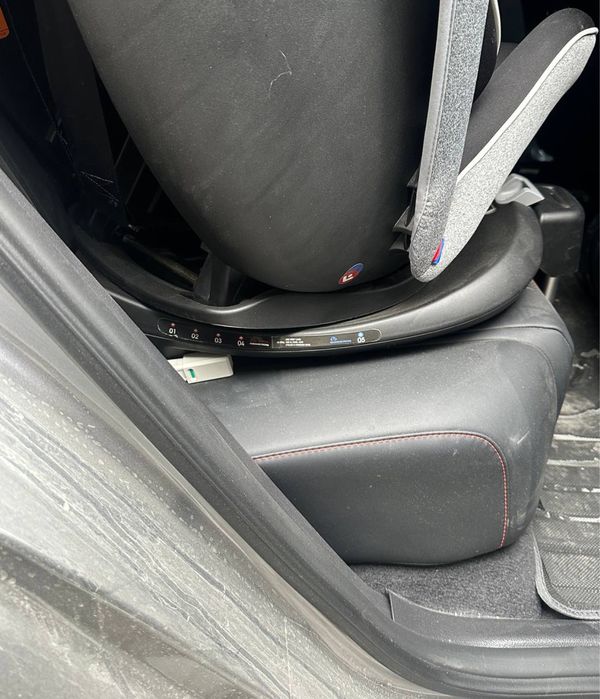 Детское автокресло