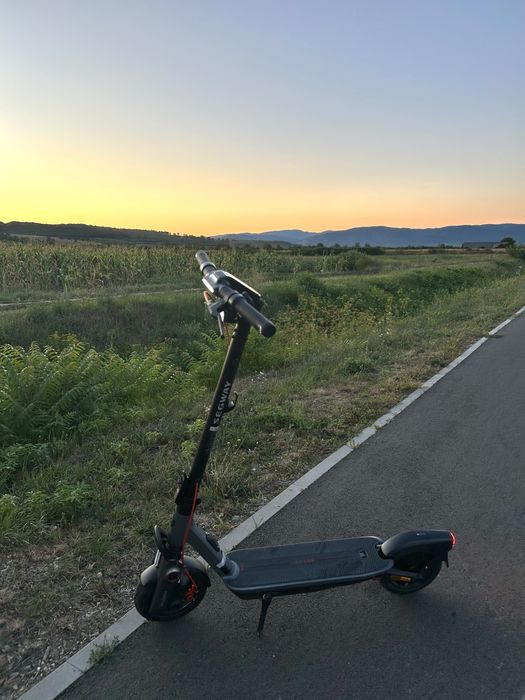 Trotineta electrica NINEBOT eKickscooter F3 E 2025