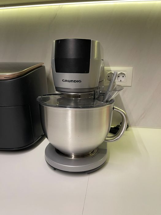 Mixer Planetar Grundig KMP8650S – 1000W, bol 4.6L