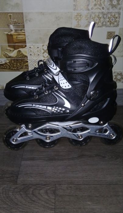 детские ролики носили только 1 2 раза в отличном состоянии