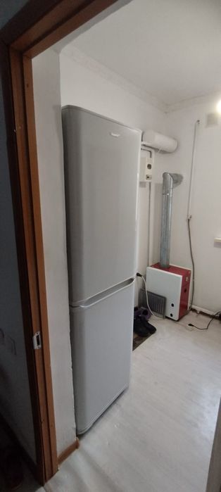 Продам бу холодильник. Бирюса.