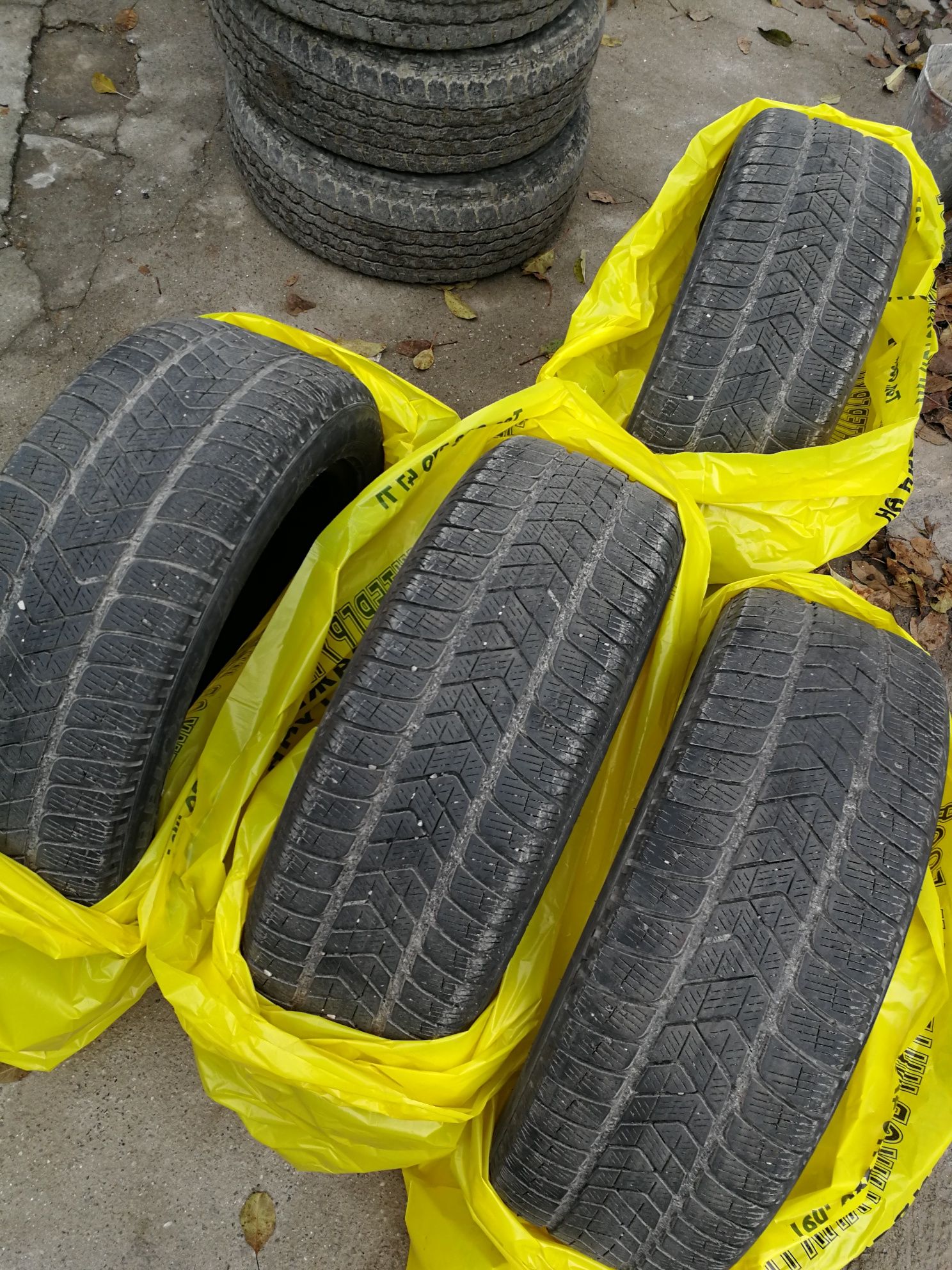 225/55 R19 Pirelli