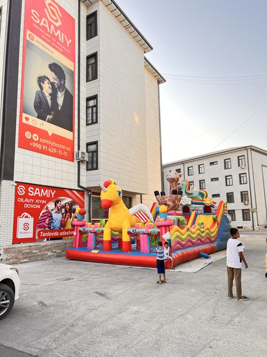 Batut 7x12m holati a’lo. 1 yarim sezon ishlatilgan.
