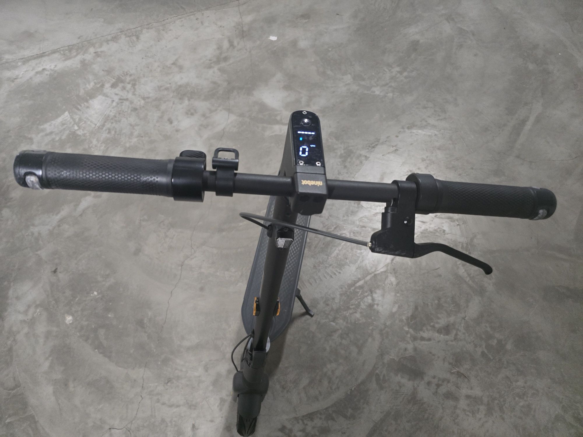 Ninebot g2 max ( by Segway)