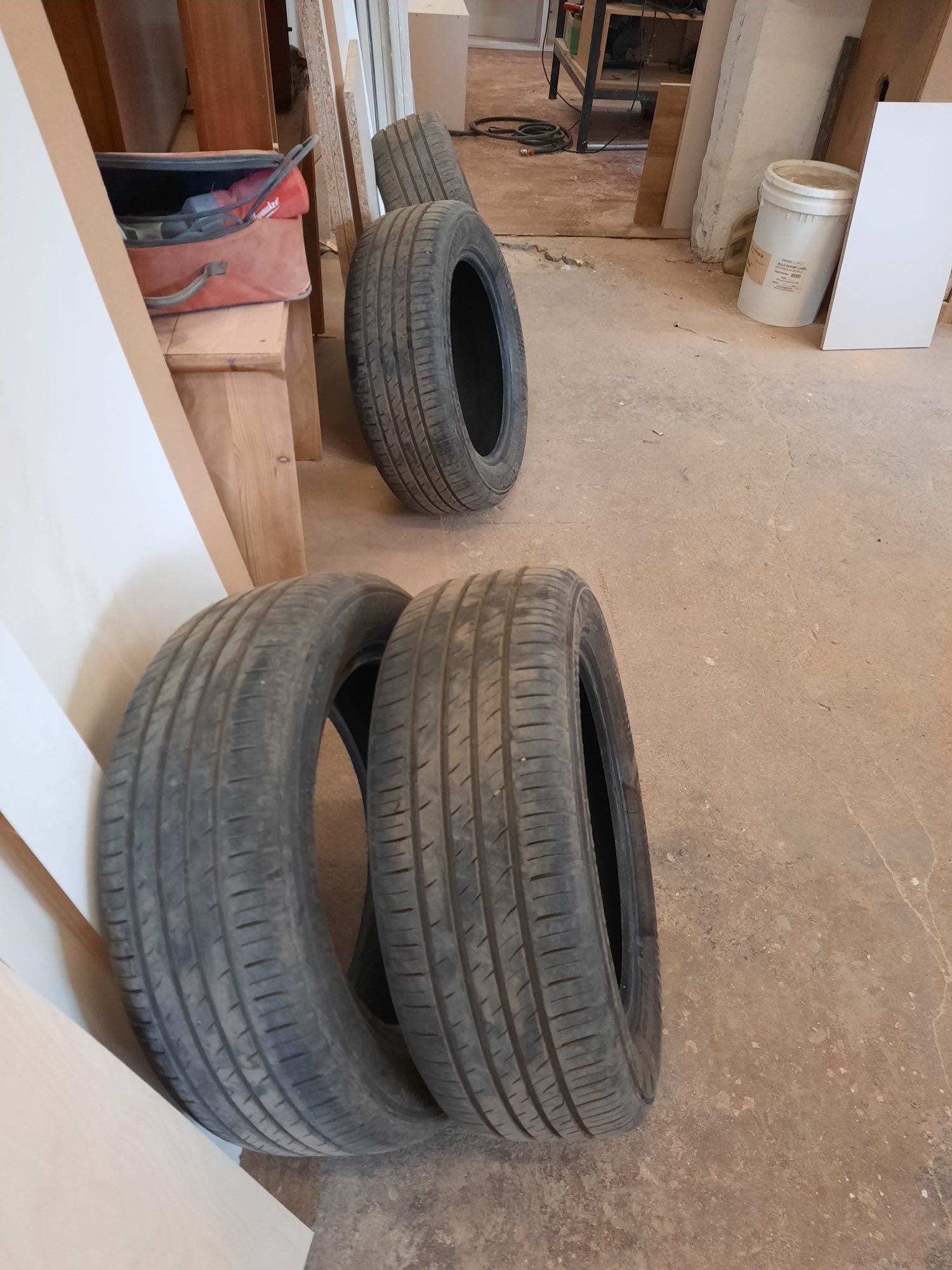 Kumho ecowing 205/55/16