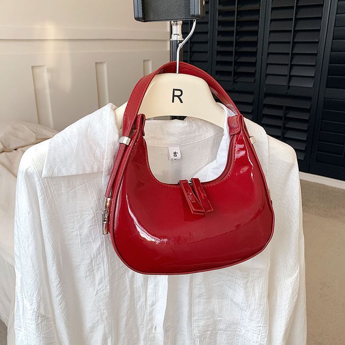 Сумка красная новая