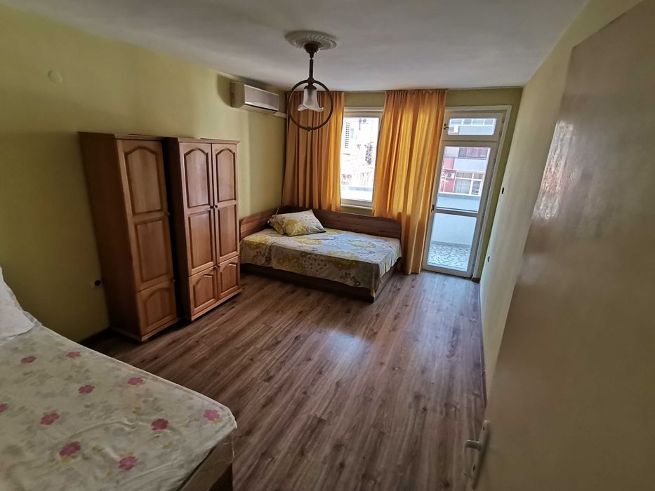 Дава се под наем Двустаен апартамент в Бургас, Лазур - 72 кв.м за 214.2 € - Снимка #4