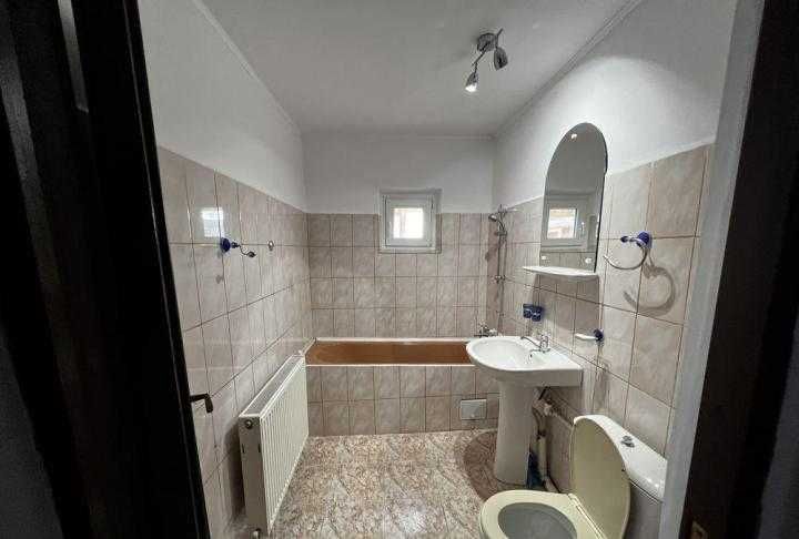 Vand apartament 3 camere 1 decembrie-Ilfov