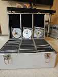 Метален куфар със джобове за CD и DVD