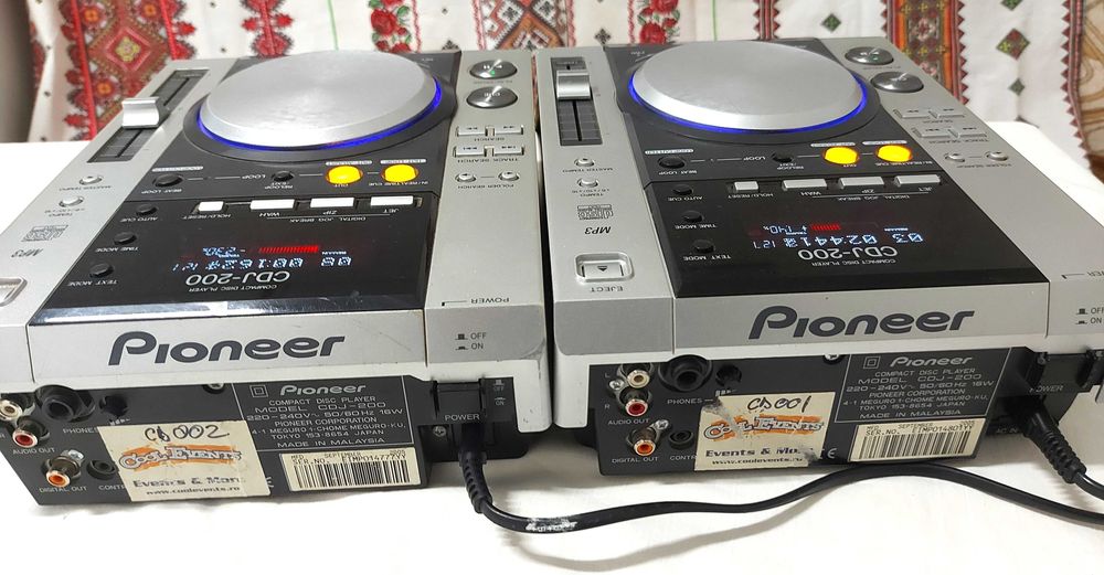 Pioneer 2 x CDJ 200 cd playere profesionale