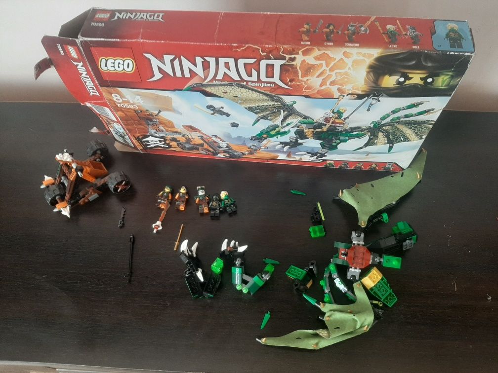 70593 Зелёный Дракон и темой LEGO® NINJAGO®