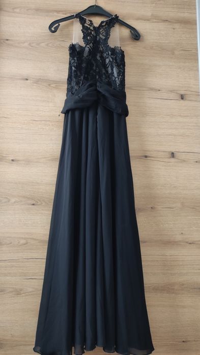 Официална черна рокля