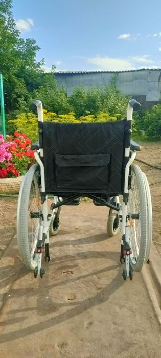 Инвалидная коляска