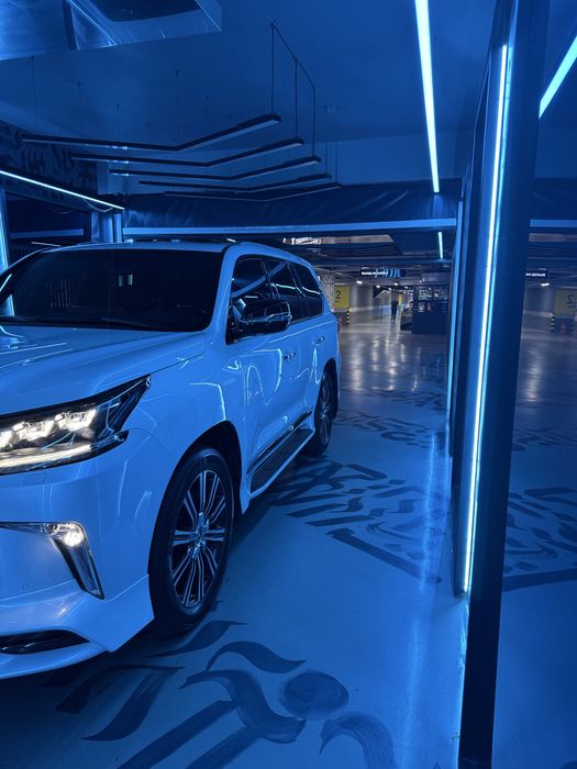 Lx570  машина в идеальном состоянии