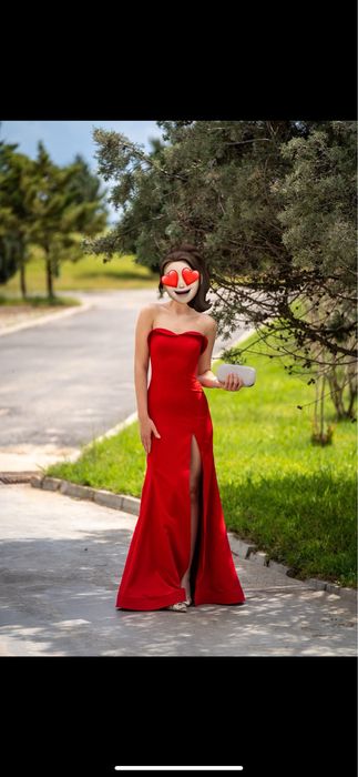 Бална  рокля тип русалка с цепка