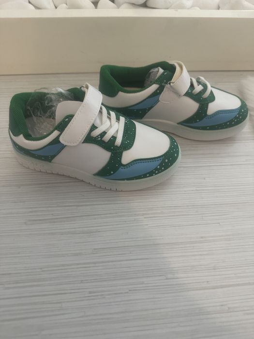 Pantofi marimea 32 baieti