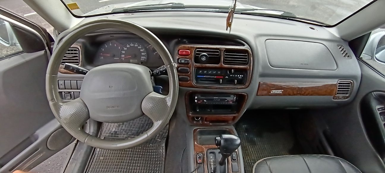 Suzuki Grand Vitara 4x4(Mic/mare)
