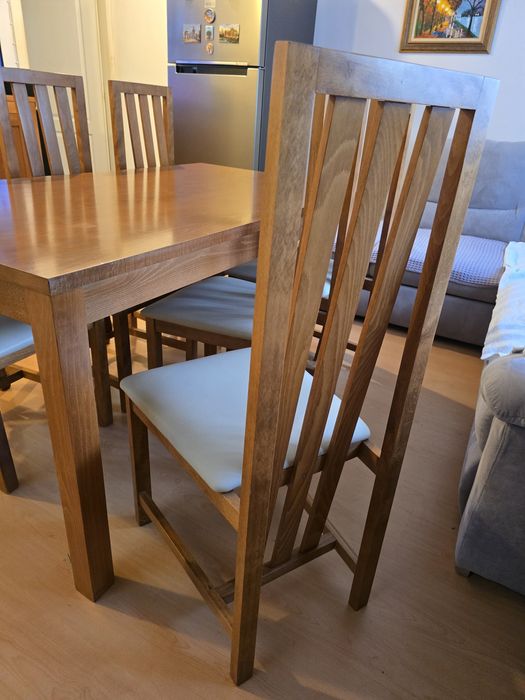 Masă lemn masiv cu 6 scaune