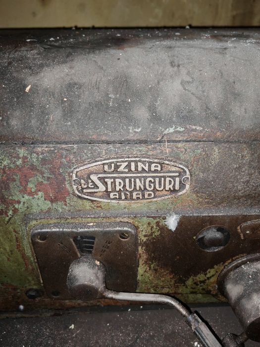 Strung+ mașină de gaurit