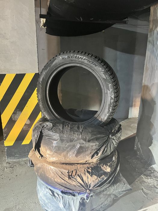 Продается шины 21 размера