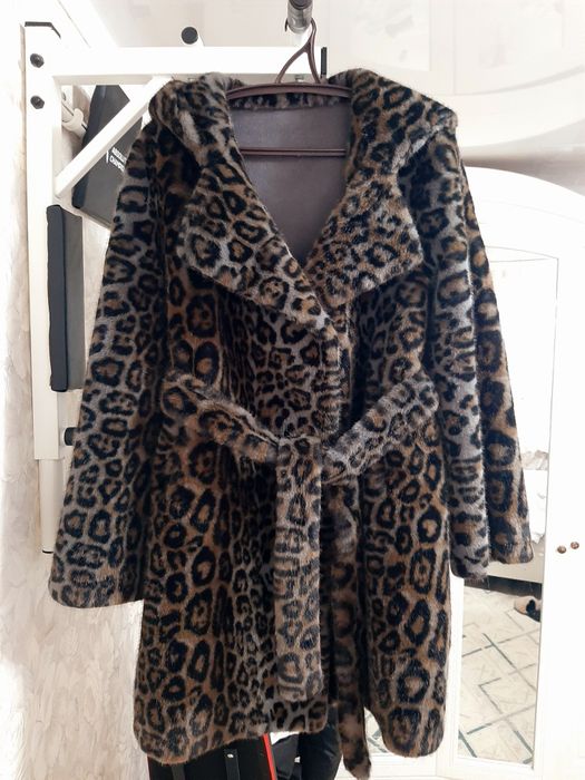 шубка с капюшоном