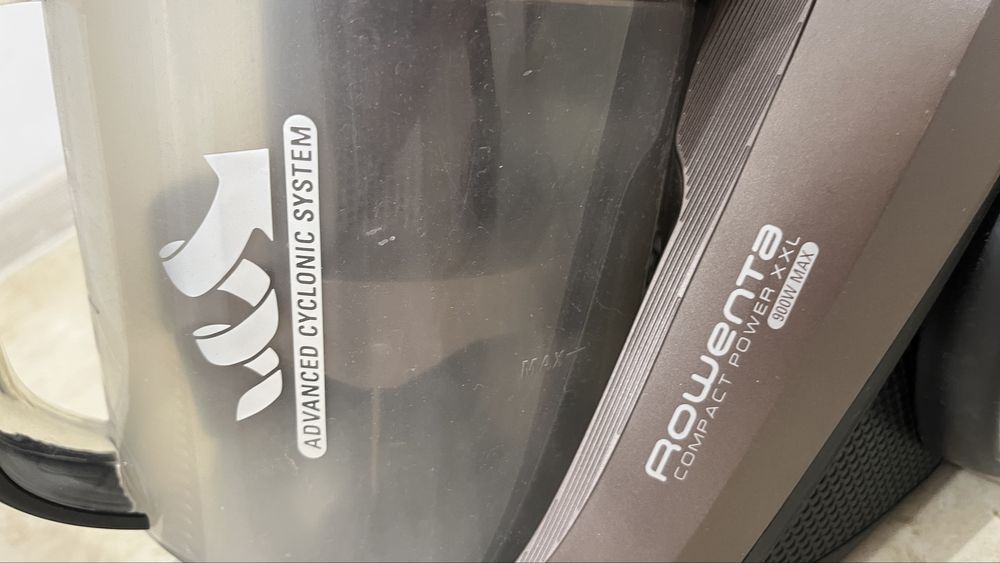 Aspirator Rowenta Compact Power xxl 900w