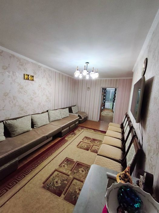 Продам трехкомнатную квартиру
