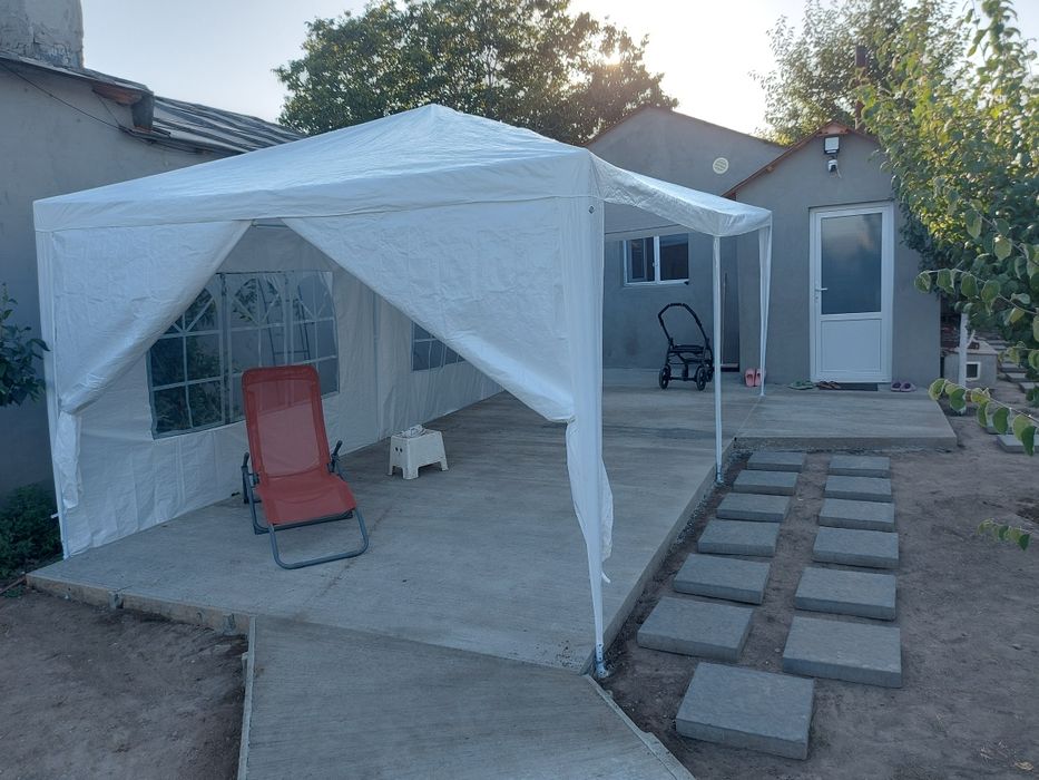 Cort de evenimente 20 de persoane