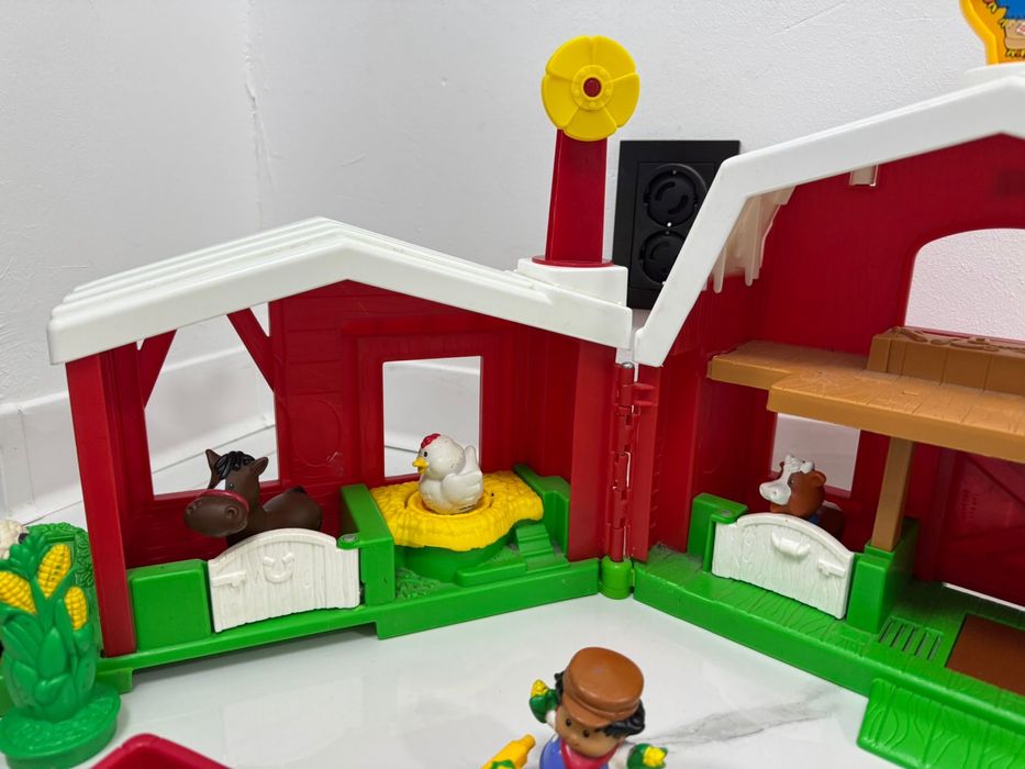 Ferma mare little people