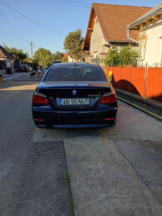 Vând BMW e 60 3.0xd