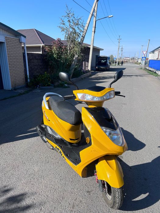 Скутер, мопед в хорошем состоянии