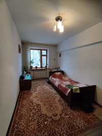 Срочно продается 2х комнатная квартира на 2 этаже Сагындыкова 36