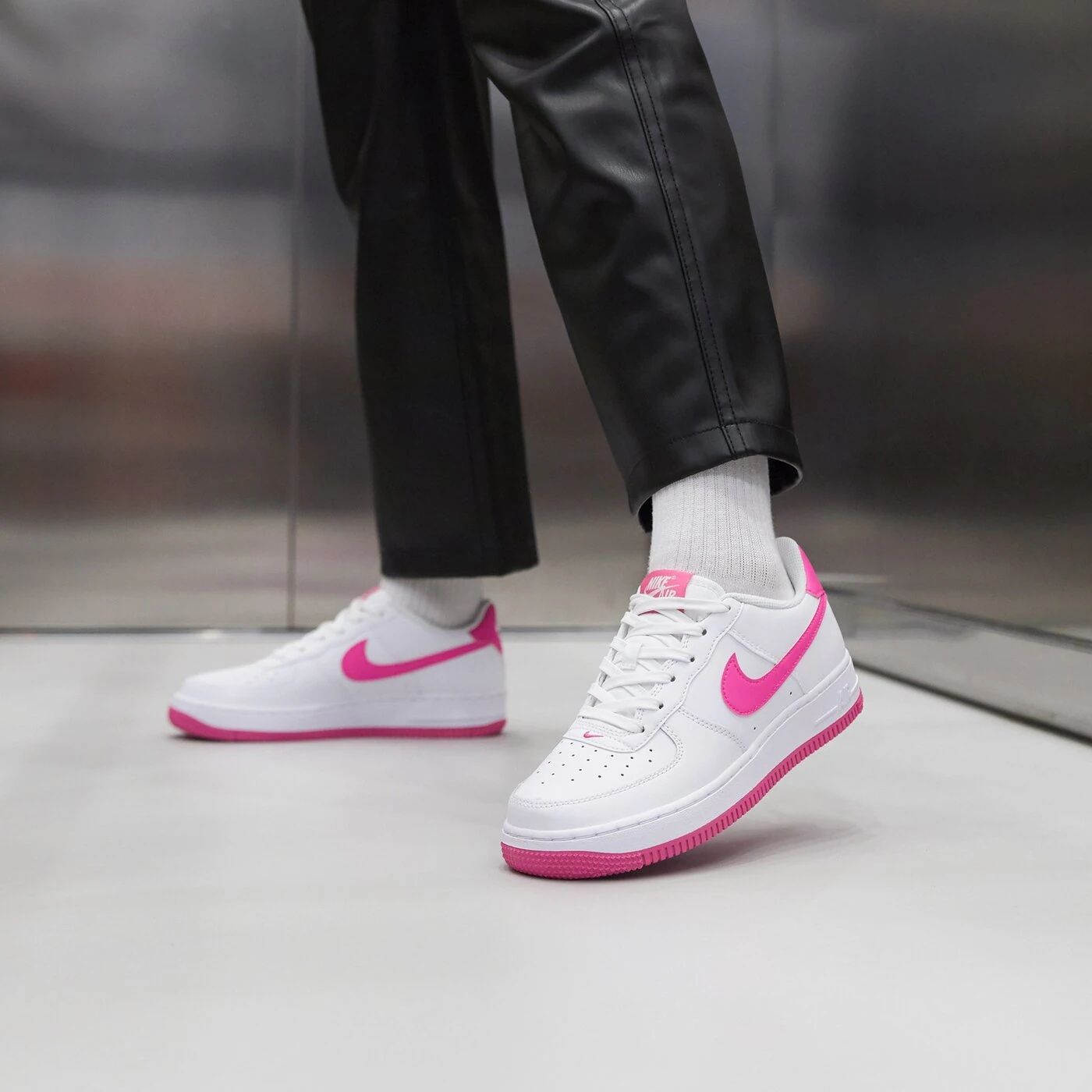 Nike Air Force 1 LV8 номер 38- 38.5