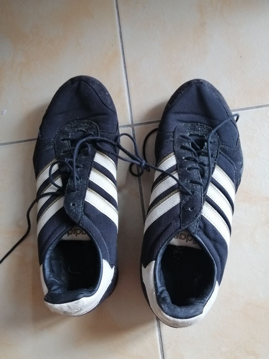 Adidasi SH Adidas cu crampoane, nr 42