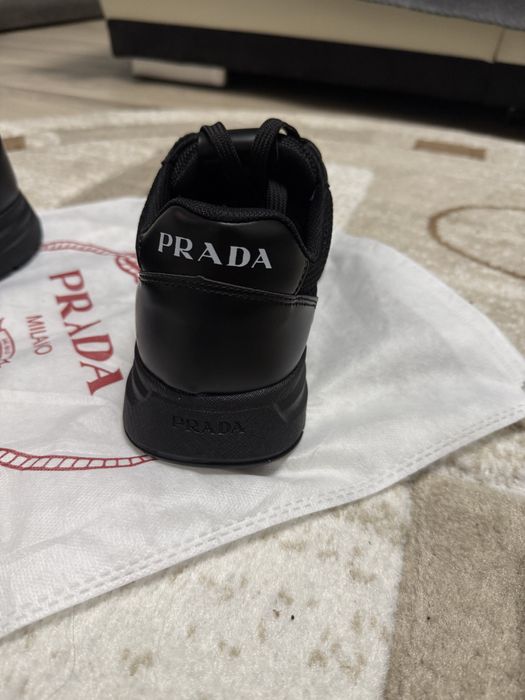 De vanzare Adidasi Prada