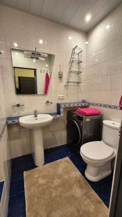 Сдам евро квартиру на Ойбек Цум