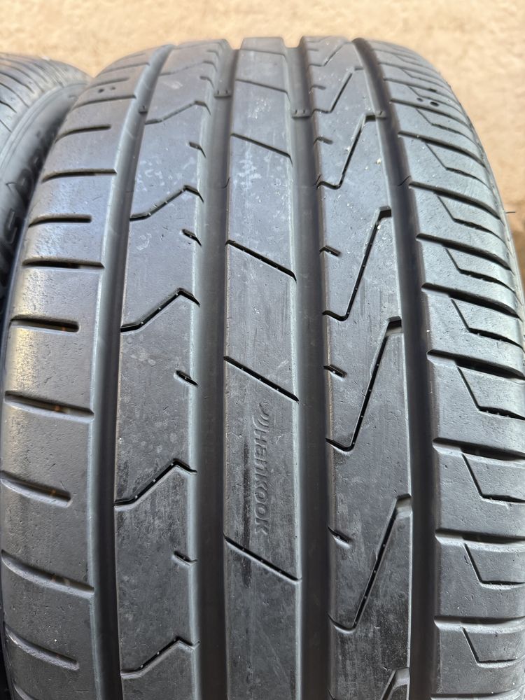 Автомобилни гуми 215 45 17 Hankook
