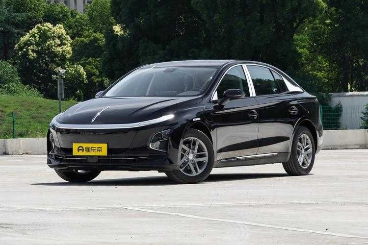 Аренда авто Hongqi E-QM5 2025 г. под такси