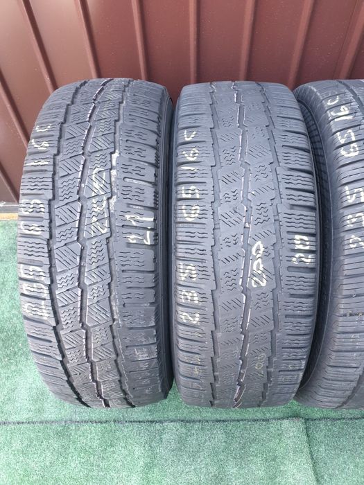 235.65.16c 2xMichelin 2x Continental