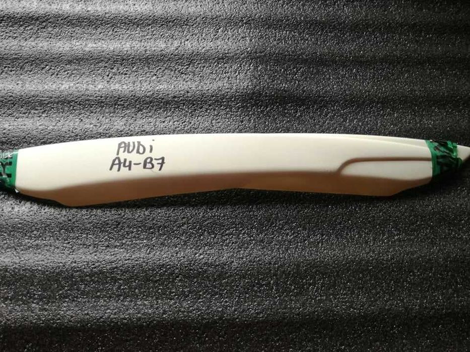 Set covorase auto cauciuc Audi A4 B6 / B7 01-2007 forma tavita