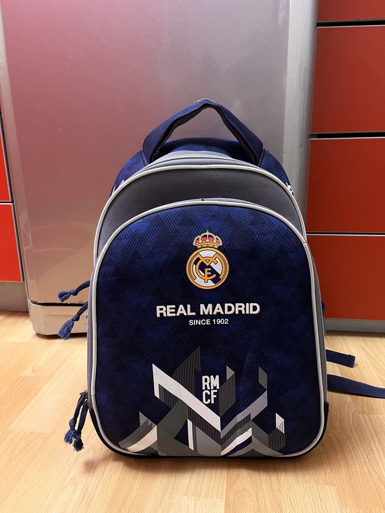 Ученическа раница Реал Мадрид