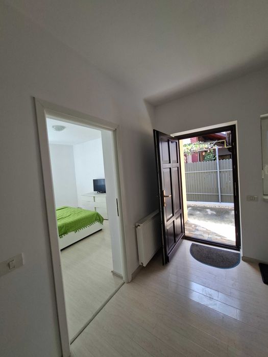 inchiriez casa in zona Tipografilor