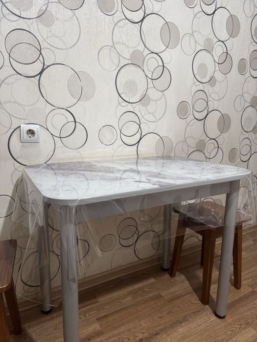 СРОЧНО! Продаю стол !