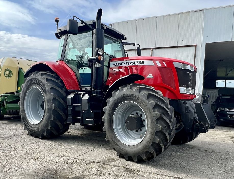 Massey Ferguson 7624 Pret Net ( se adauga TVA-deductibil)
