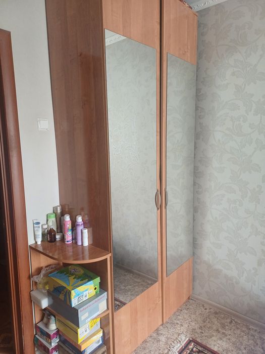 Шкаф плательный продам